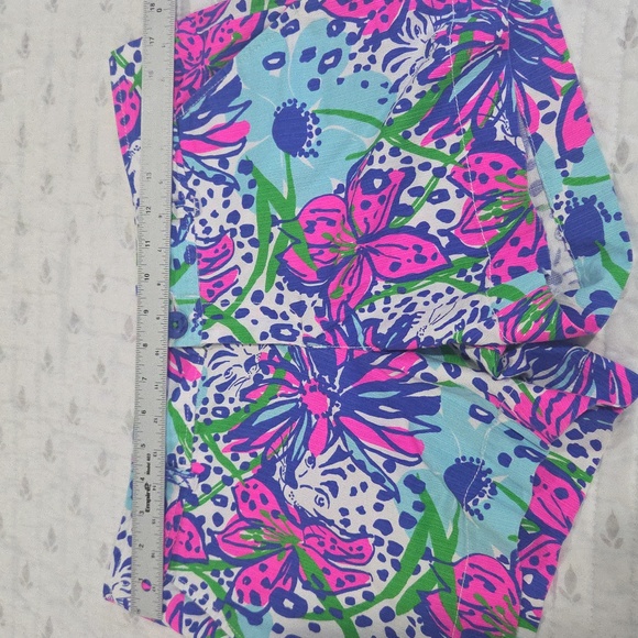 🌺Lilly Pulitzer Beautiful, Tropical Themed Callahan Shorts In Great Condition🌺 - Picture 13 of 15